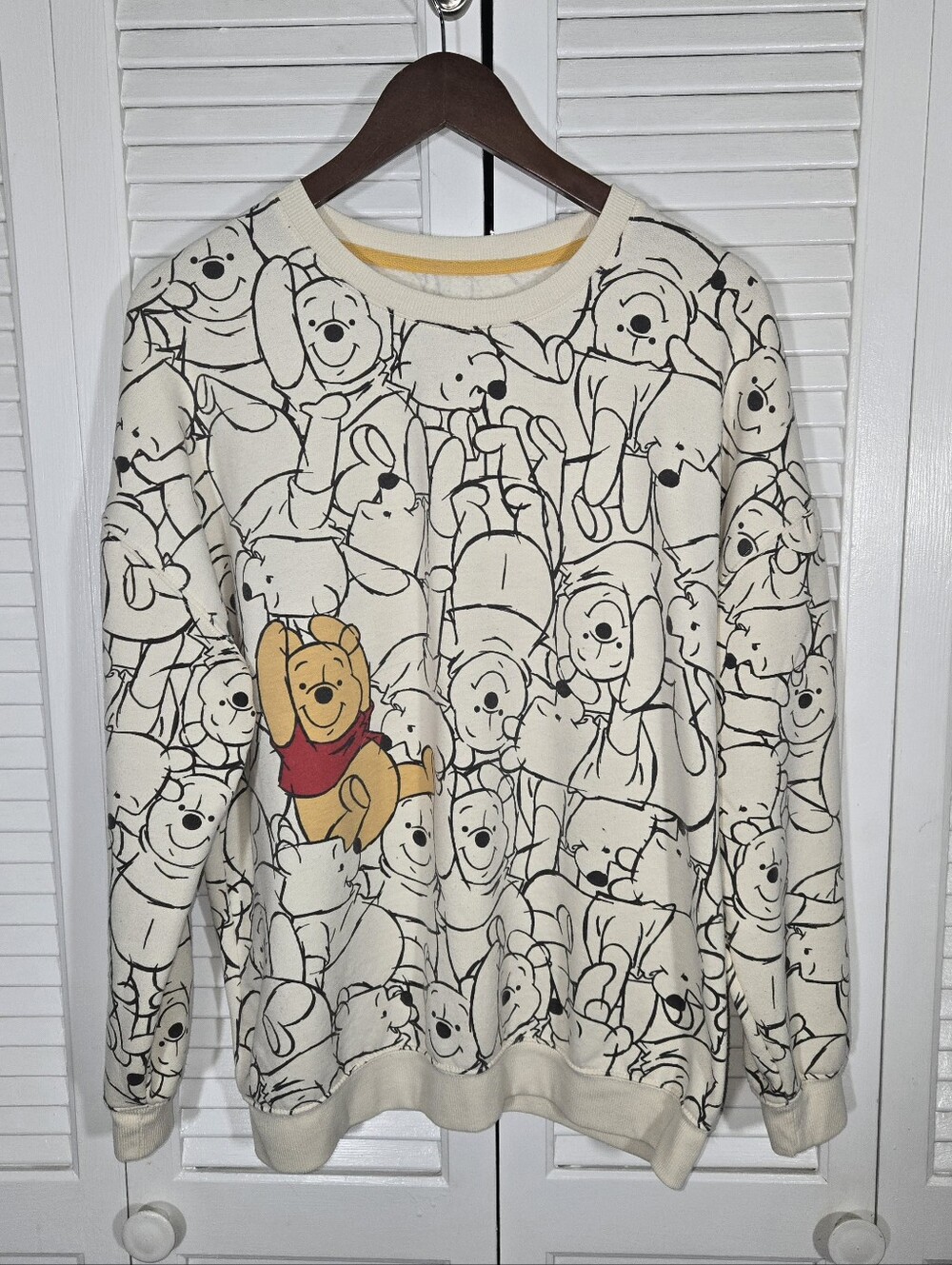 Disney Winnie The Pooh All Over Print Sketch Crewneck Long Sleeve Sweatshirt XL